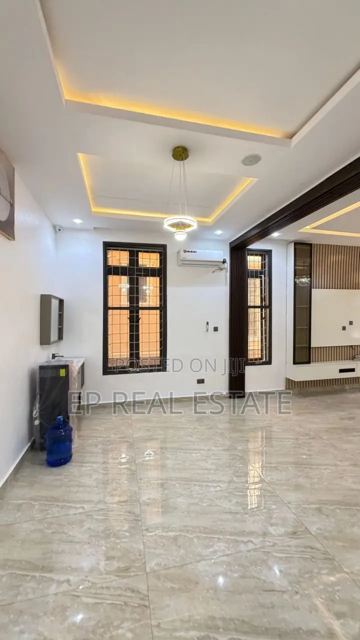 3bdrm House in Apo District for sale in Apo District