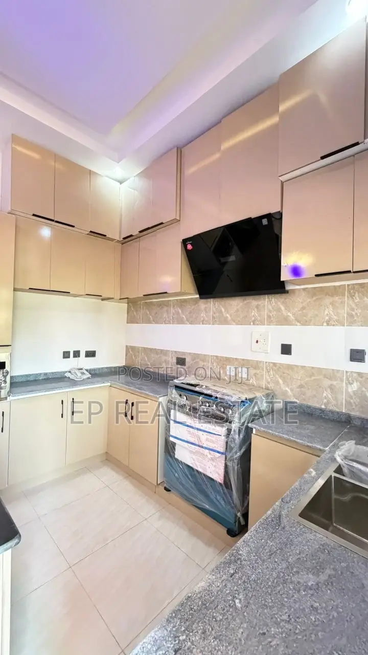 3bdrm House in Apo District for sale in Apo District