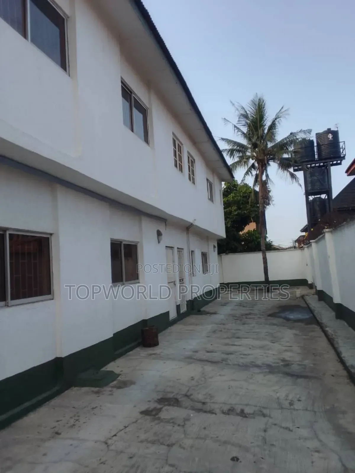 3bdrm Block of Flats in Egbeda Alimosho for sale in Egbeda