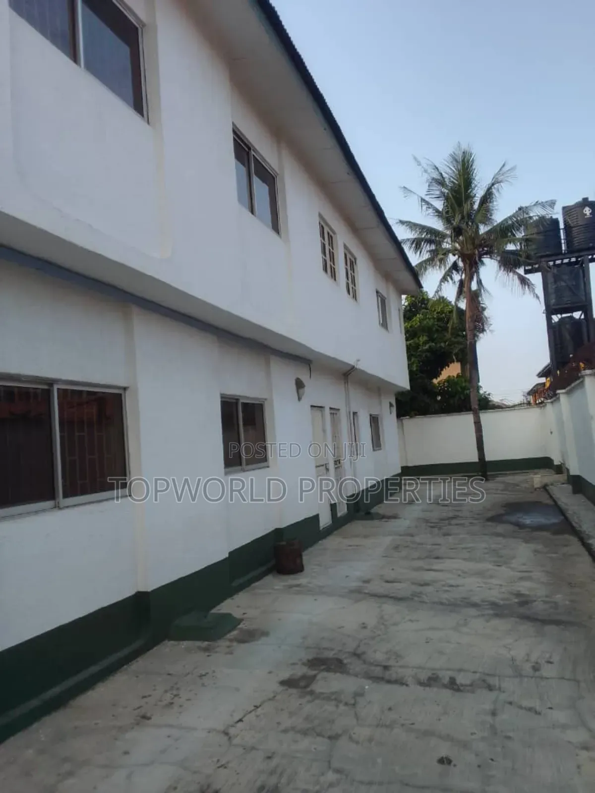 3bdrm Block of Flats in Egbeda Alimosho for sale in Egbeda