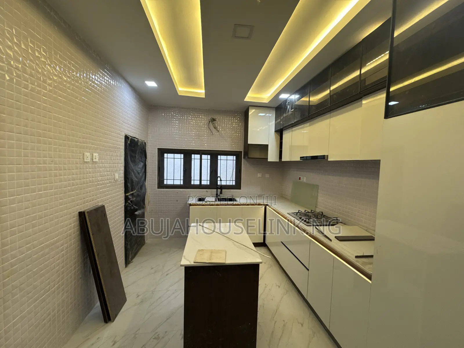 4bdrm Duplex in Jahi By Gilmore, Jabi for sale in Jabi