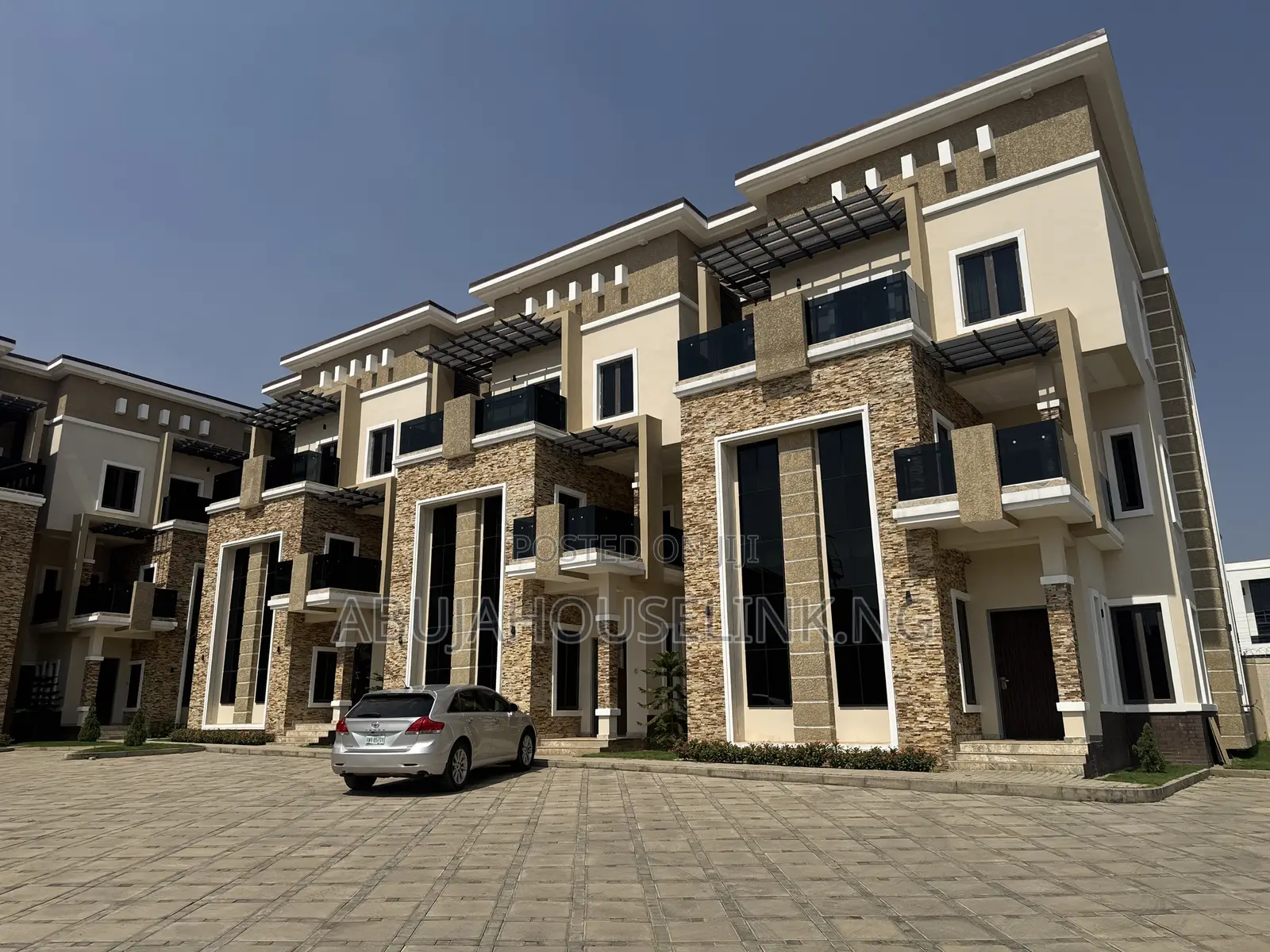 4bdrm Duplex in Jahi By Gilmore, Jabi for sale in Jabi
