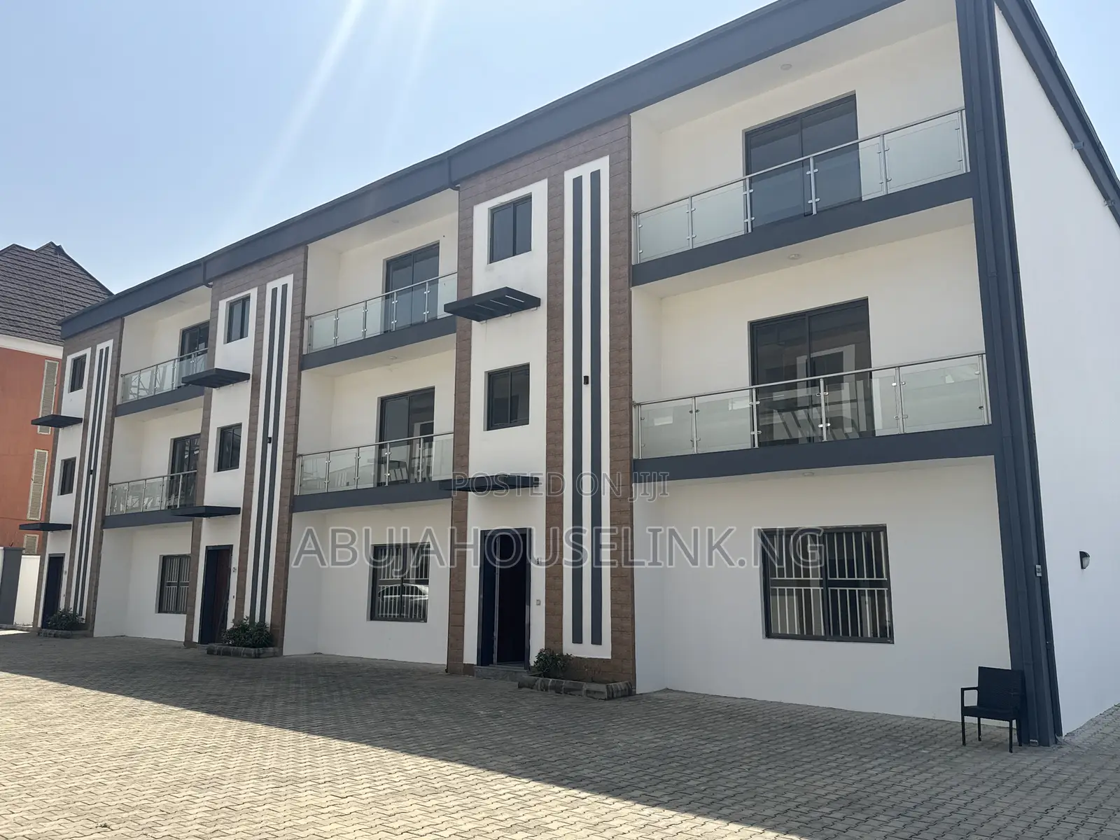 5bdrm Duplex in Jahi. Y Gilmore for sale in Jahi