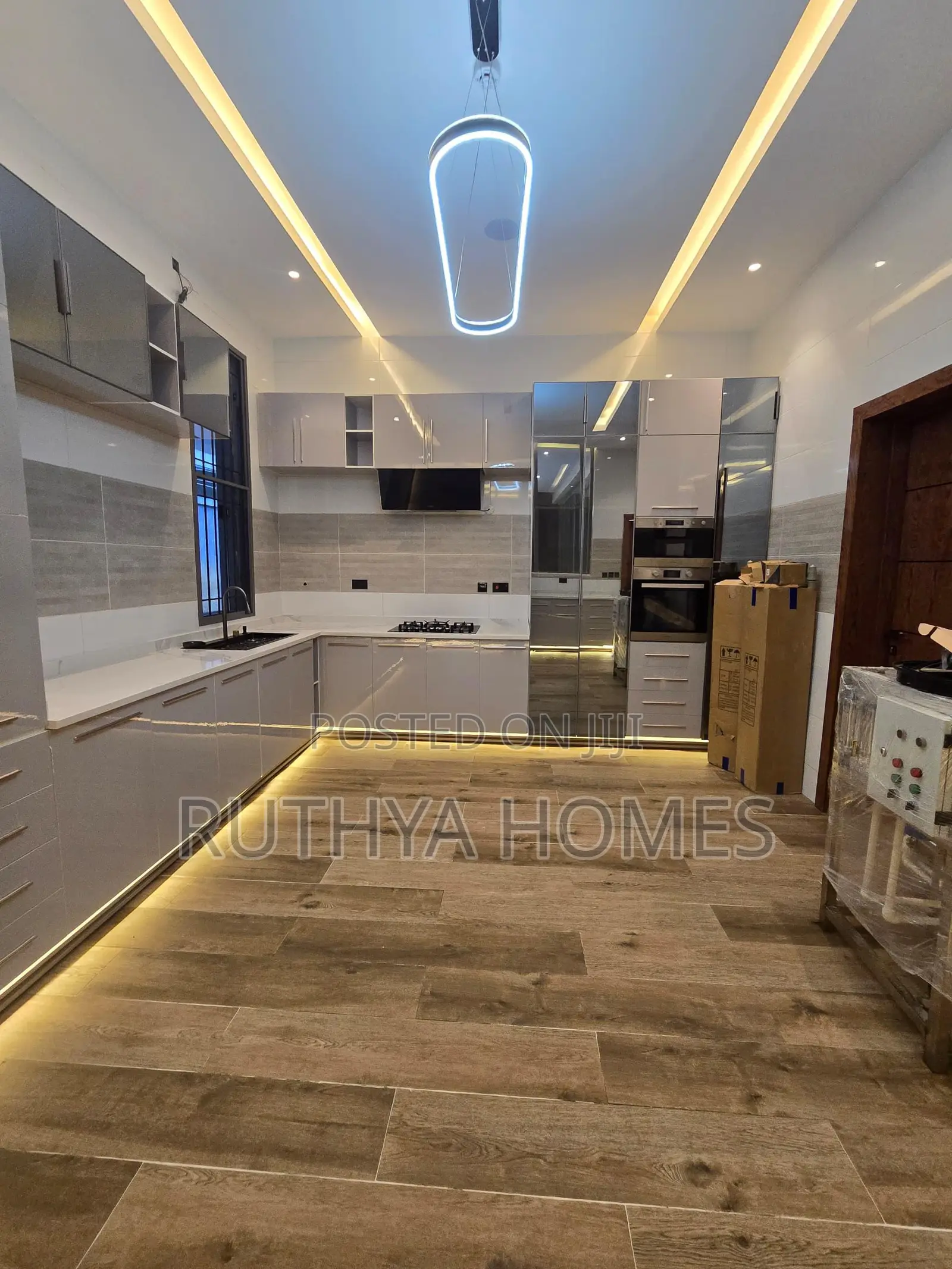 5bdrm Duplex in Bourdillon for sale in Bourdillon