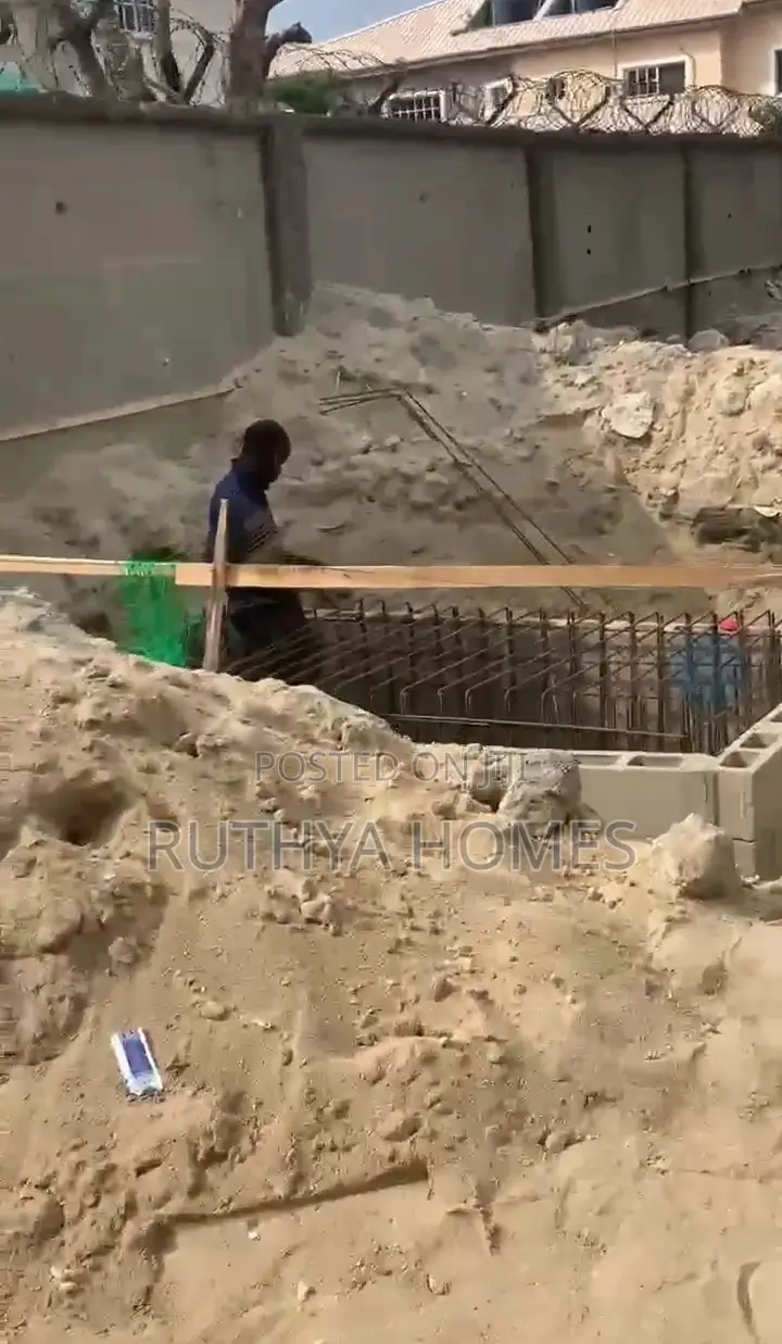 4bedroom Penthouse With Bq in Lekki Phase 1