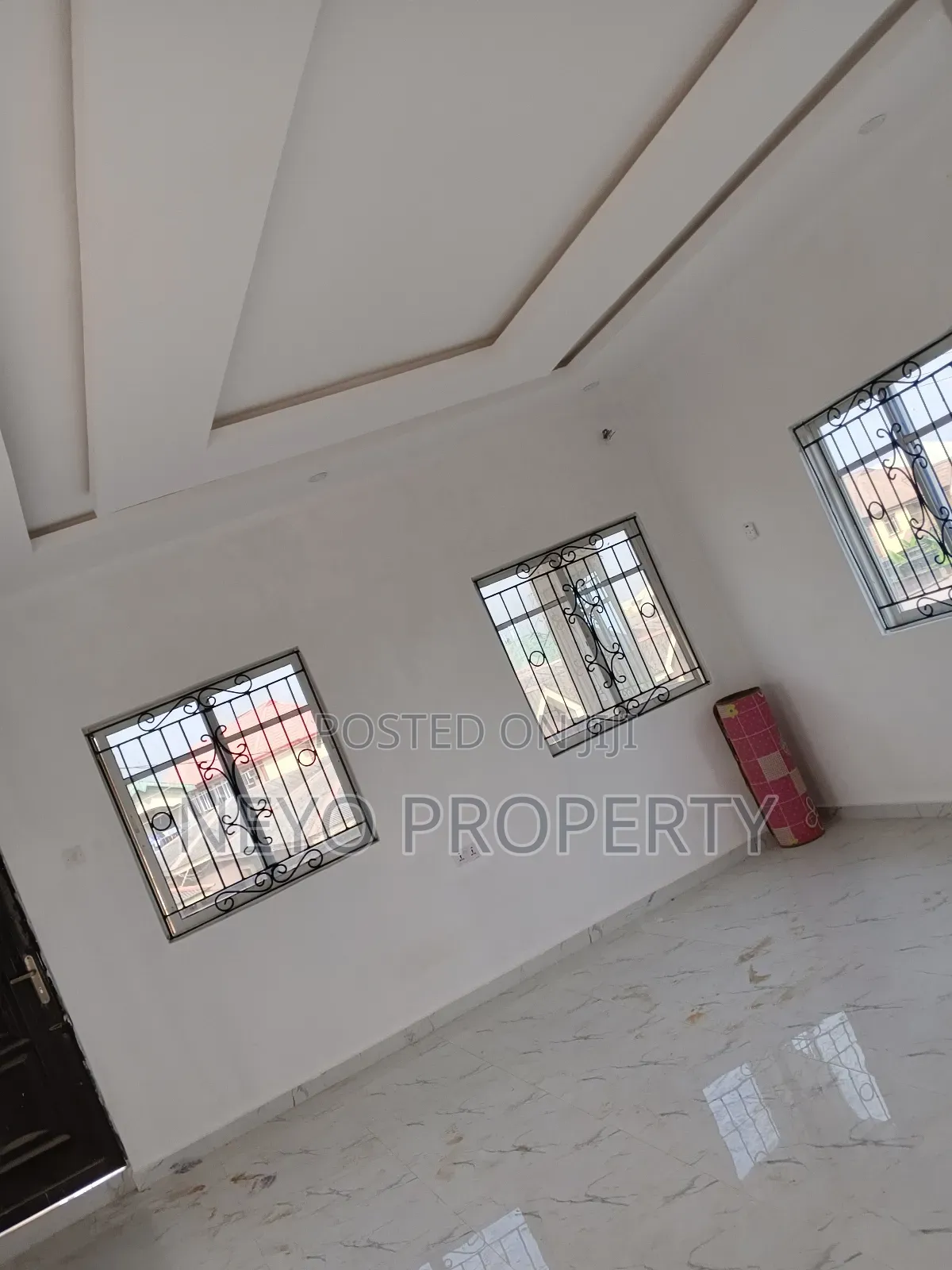 Furnished 2bdrm Block of Flats in Rasaq Tawio, Igbogbo for rent in Igbogbo