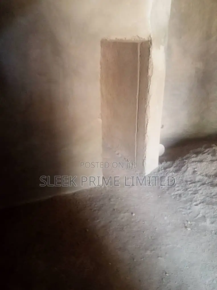 5bdrm Block of Flats in Kado for sale in Kado