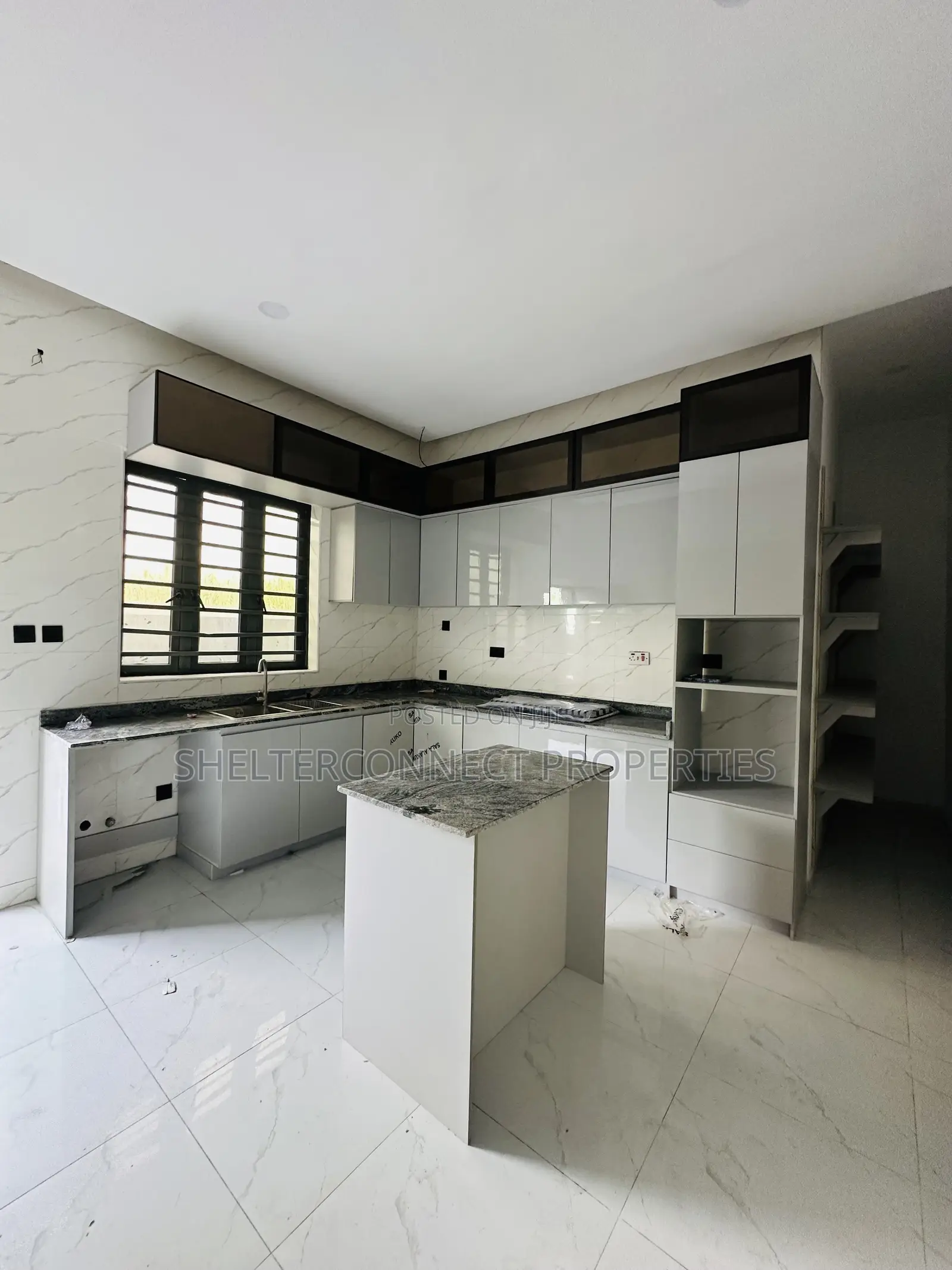 5bdrm Duplex in VGC / Ajah for sale in VGC / Ajah