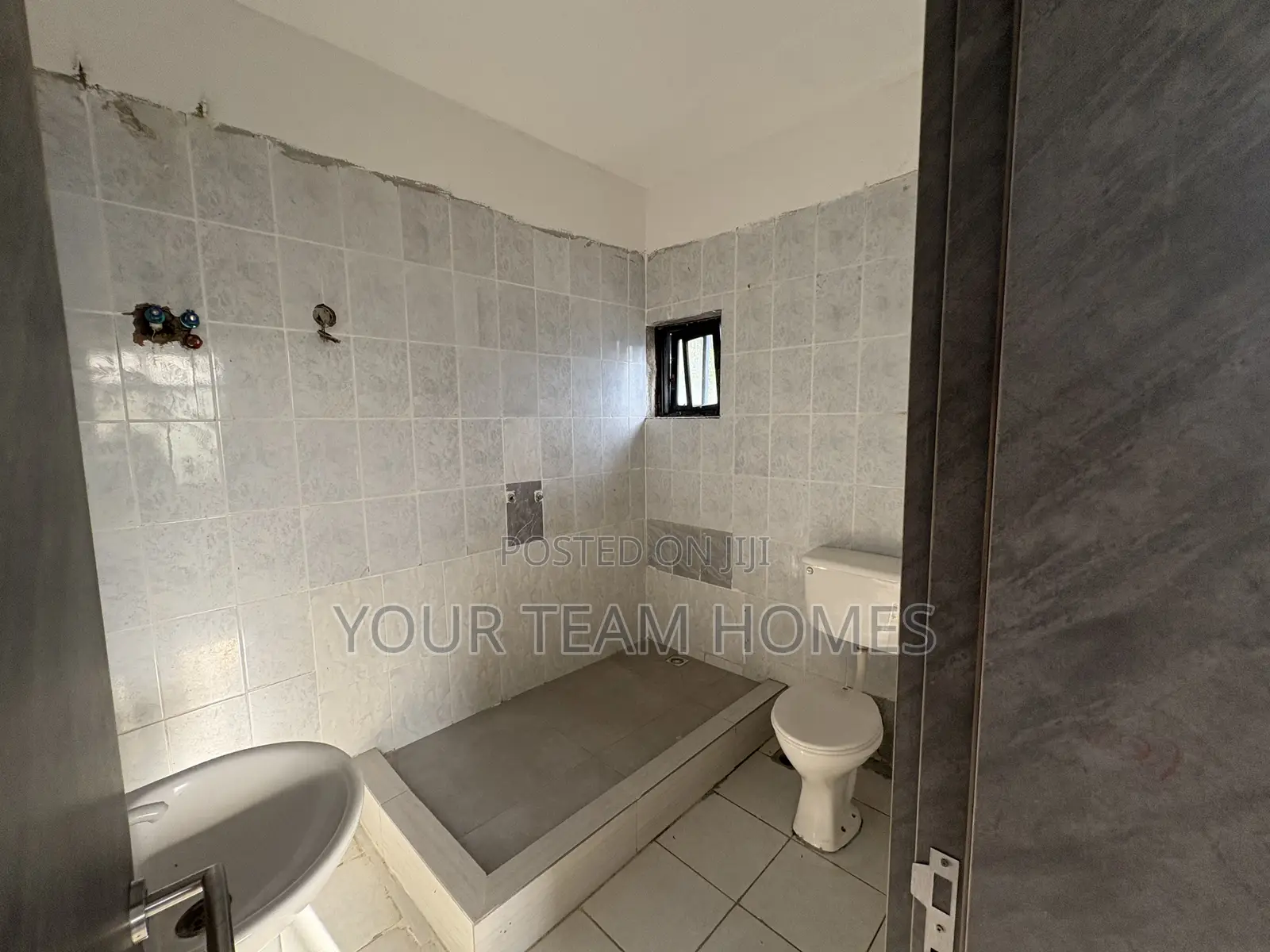 18bdrm Duplex in Asokoro for rent in Asokoro