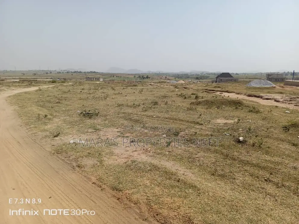 R of O Lands for Sale in Phase 5 / Jikwoyi