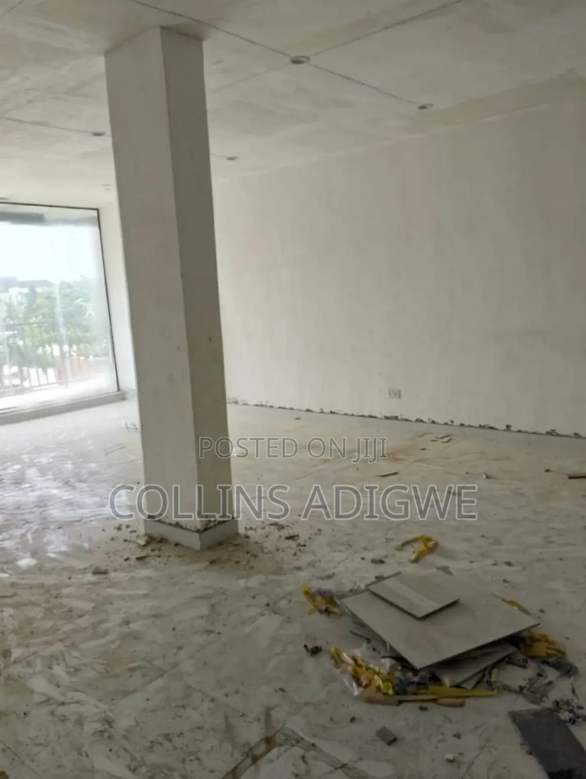 52sqm Shop Orchid Road Chevron Lekki in Lekki