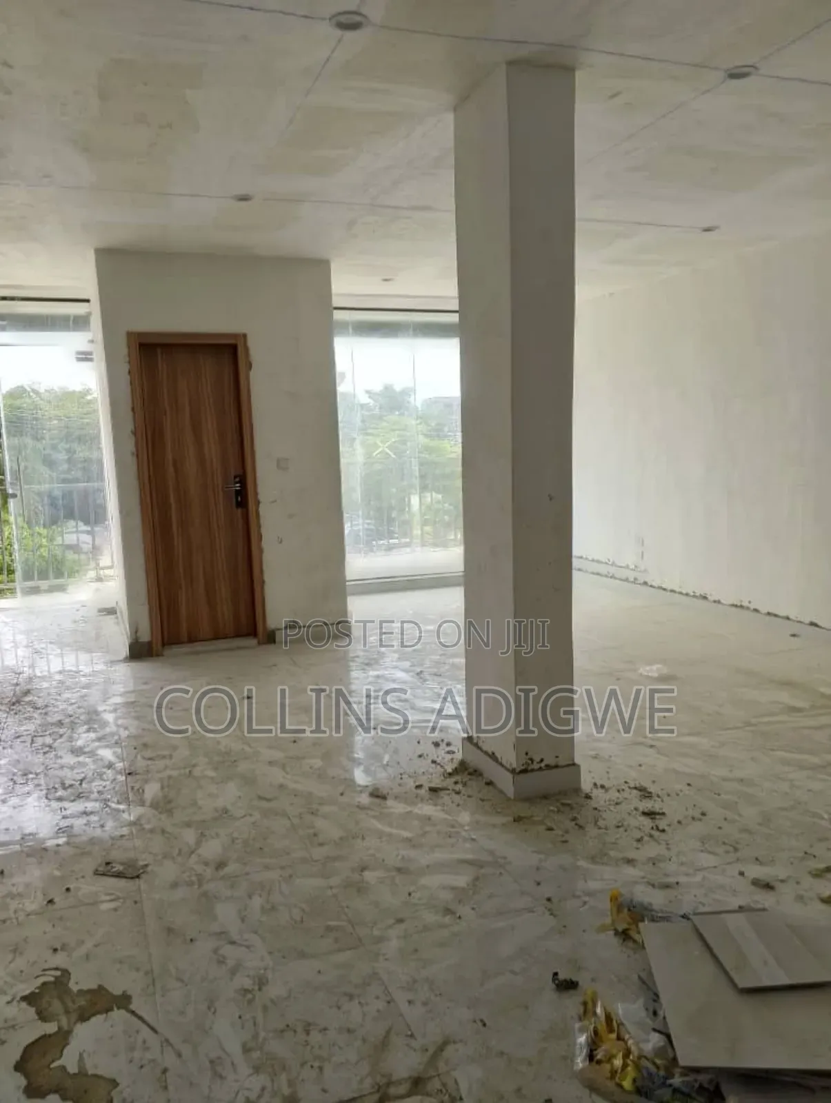 52sqm Shop Orchid Road Chevron Lekki in Lekki