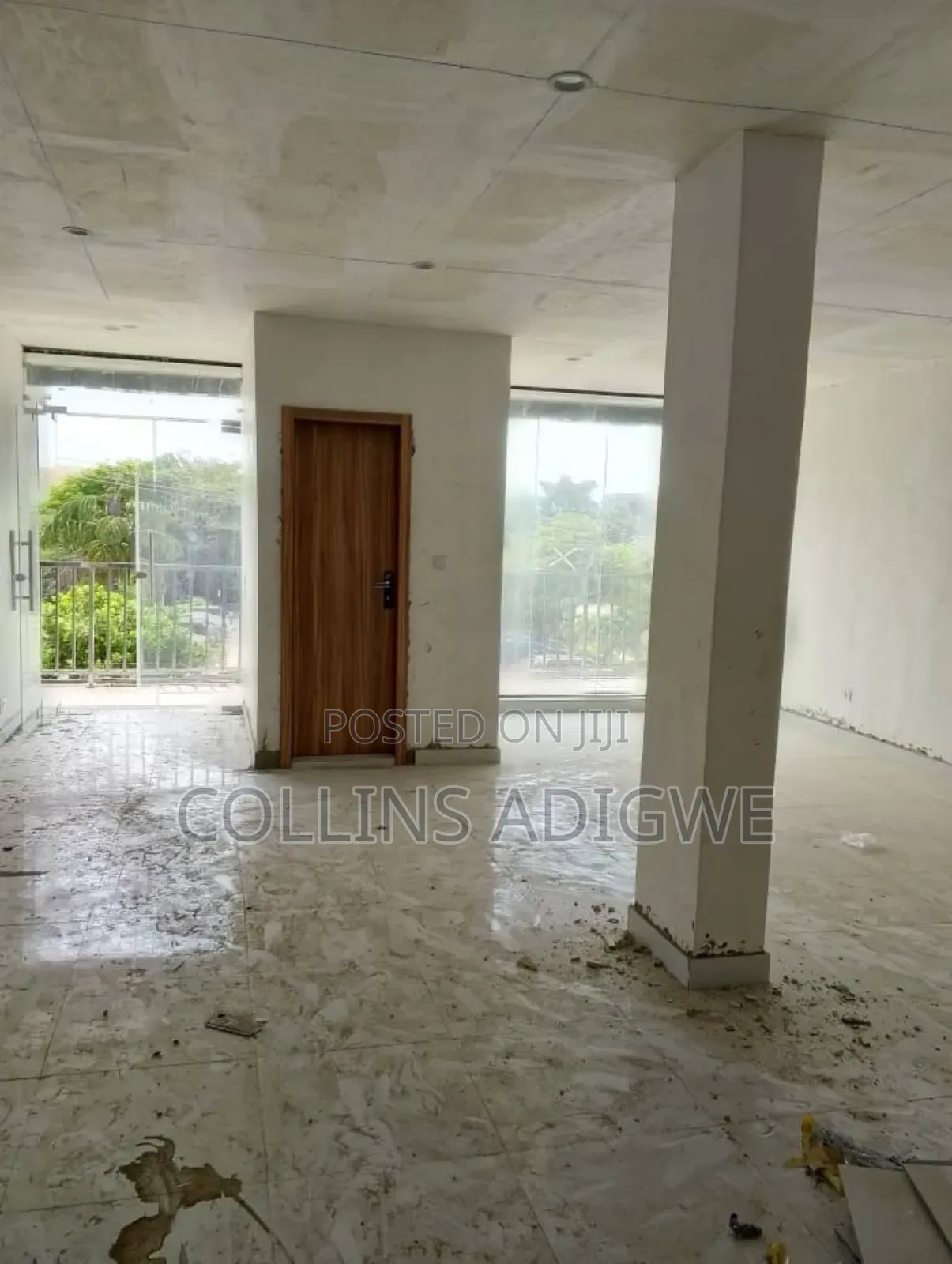 52sqm Shop Orchid Road Chevron Lekki in Lekki