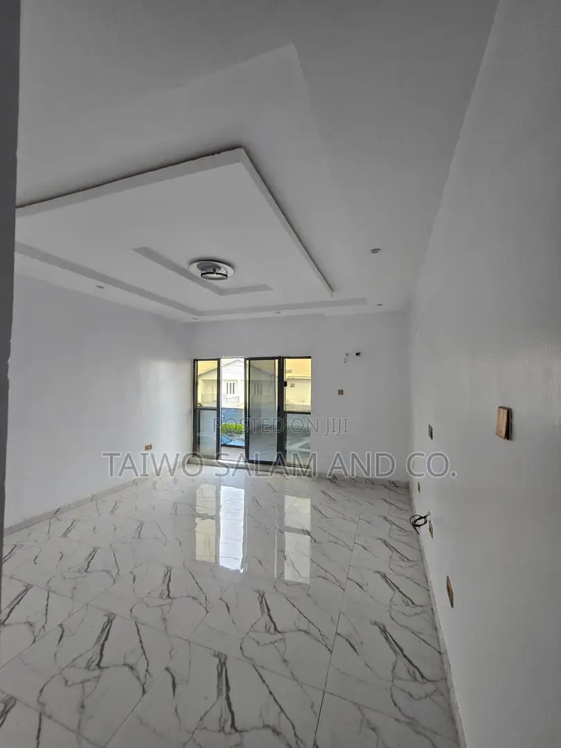 4bdrm Duplex in Akobo for sale in Akobo