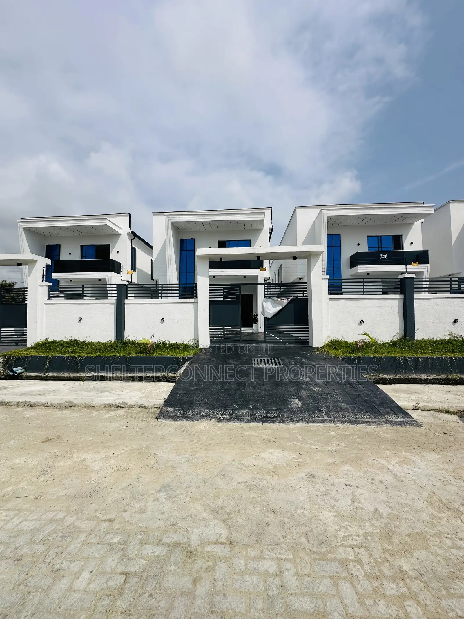 5bdrm Duplex in Ajah for sale in Ajah