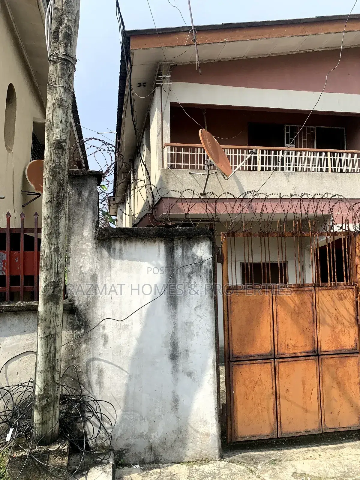 4bdrm Duplex in Alagomeji for sale in Alagomeji