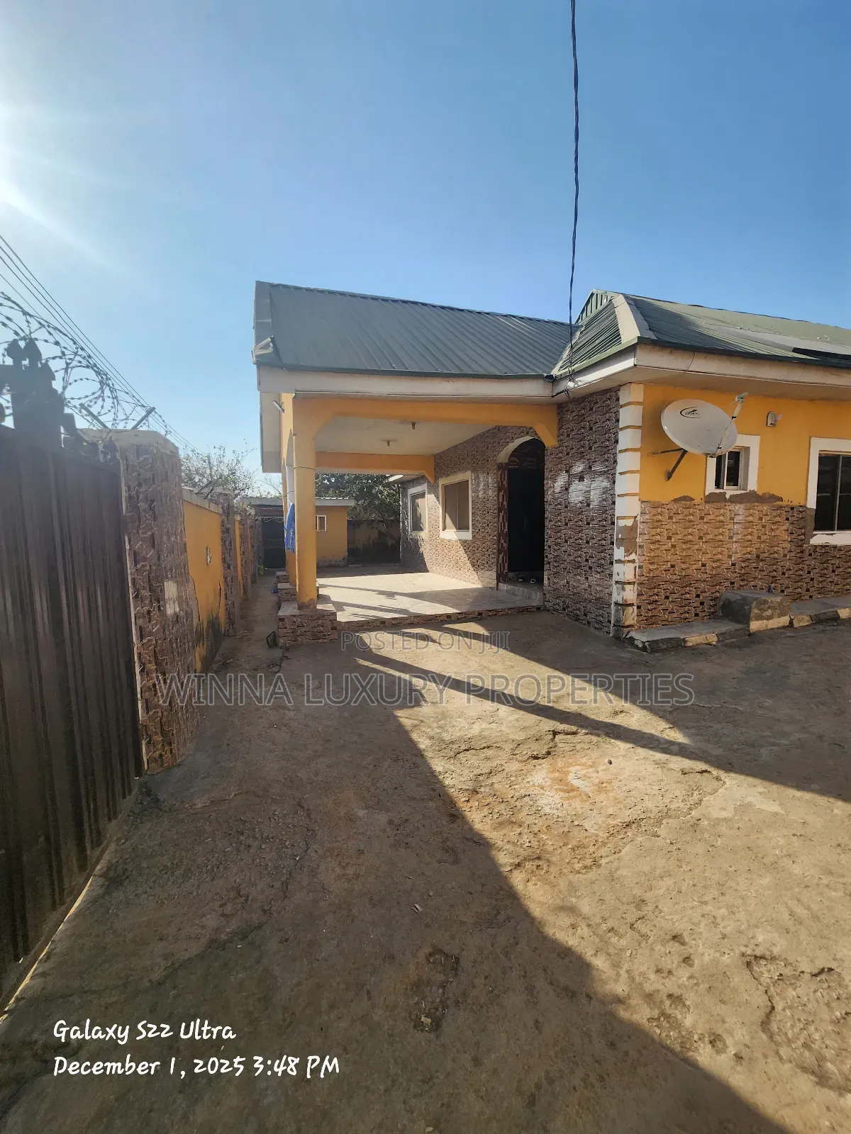 3bdrm Bungalow in Fha Lugbe. for sale in Lugbe District