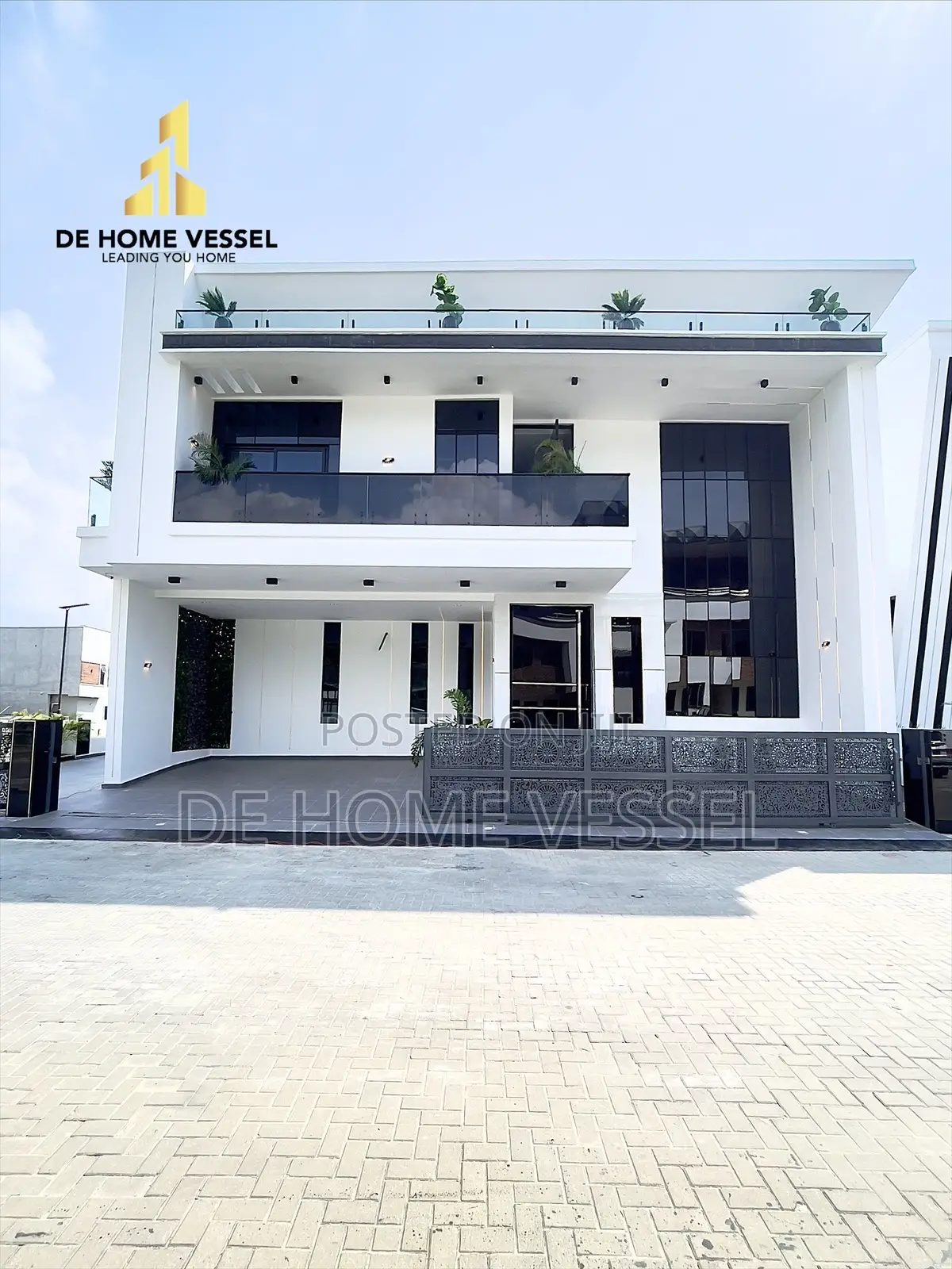 5bdrm Duplex in Chevron Toll Gate, Lekki for sale in Lekki