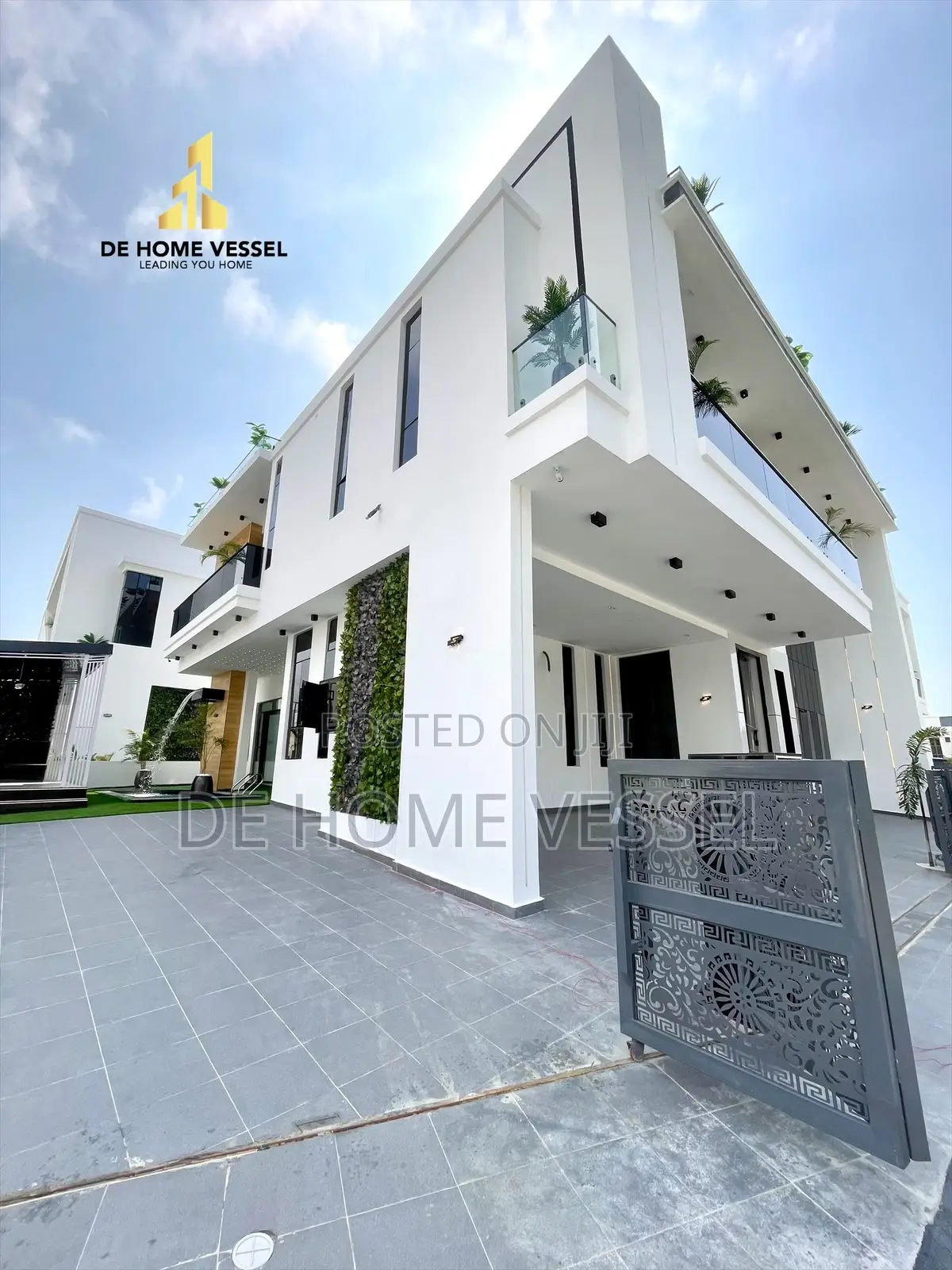 5bdrm Duplex in Chevron Toll Gate, Lekki for sale in Lekki