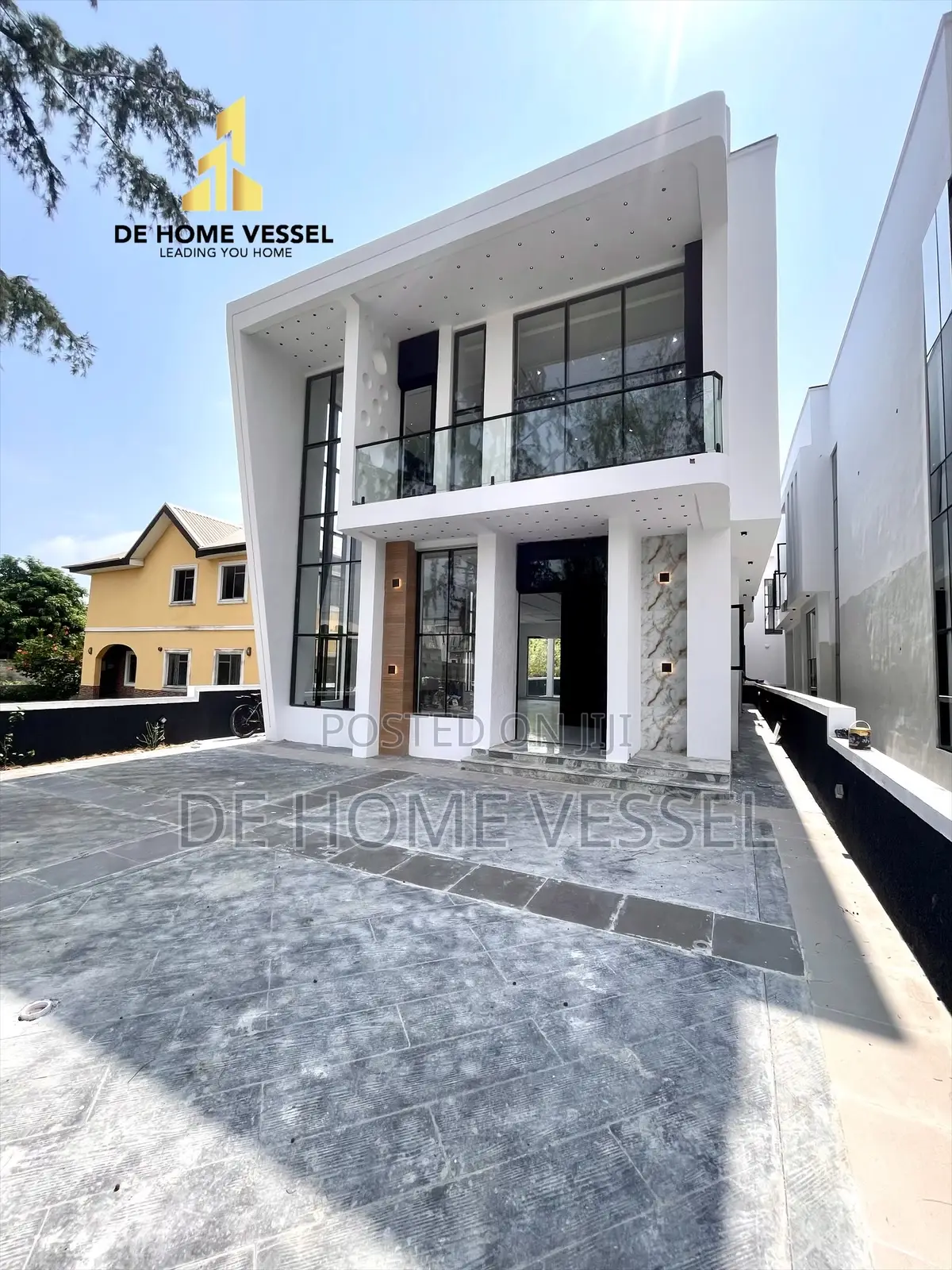 5bdrm Duplex in Lekki for sale in Lekki