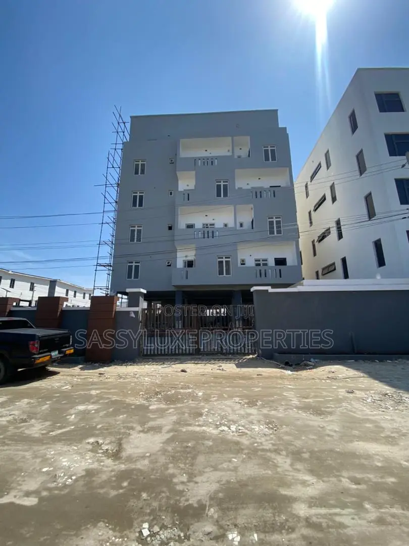 Furnished 2bdrm Maisonette in Ikate, Lekki for sale in Lekki