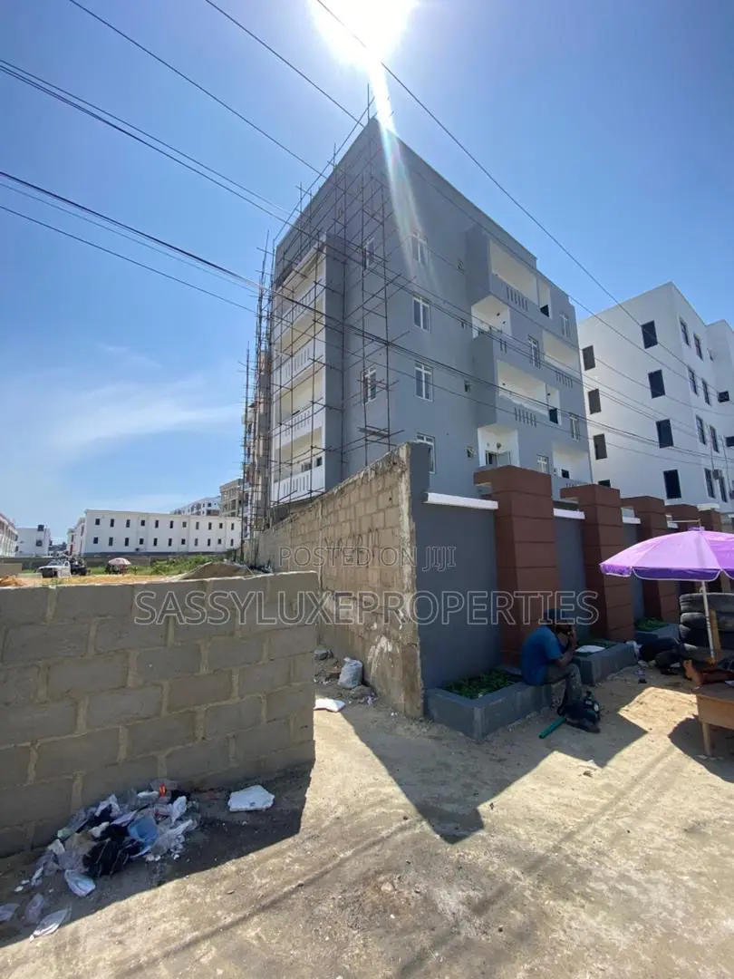 Furnished 2bdrm Maisonette in Ikate, Lekki for sale in Lekki