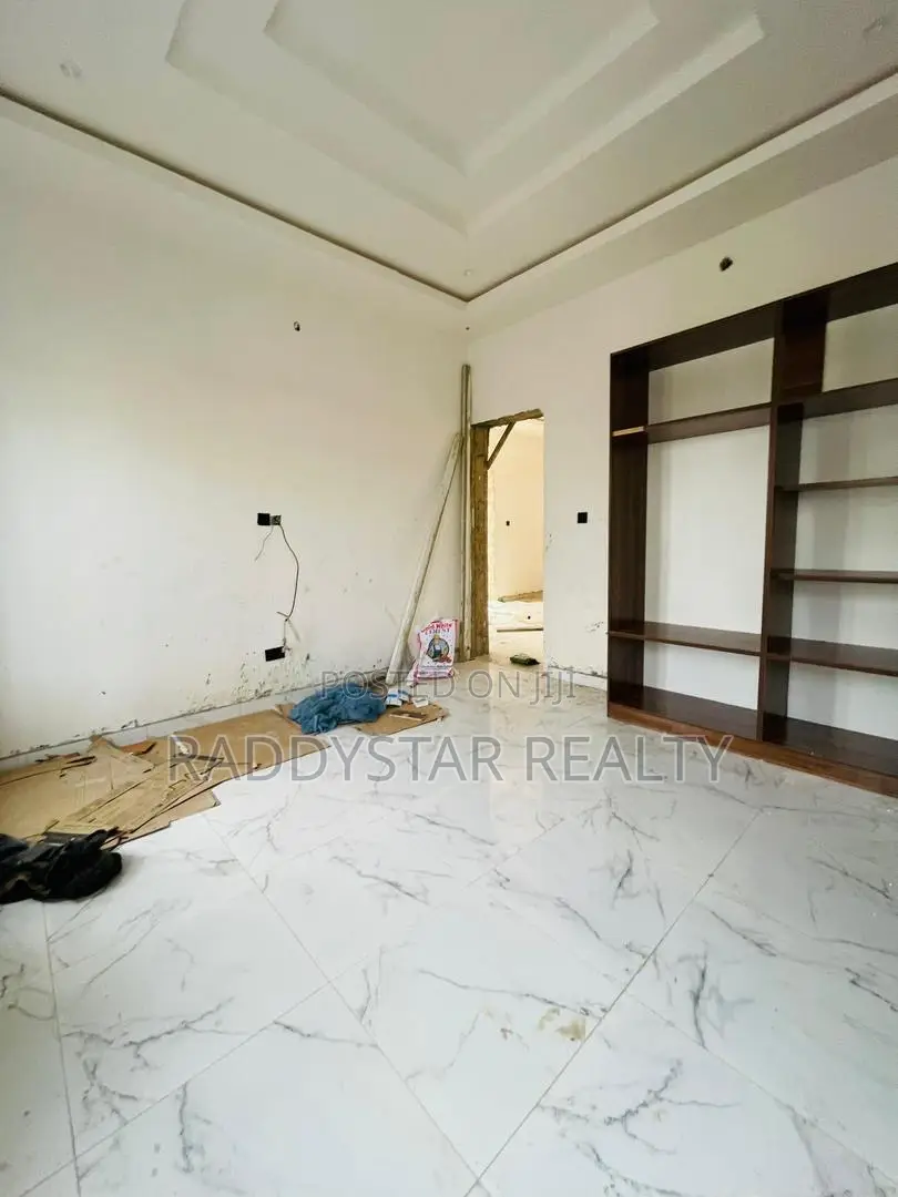 5bdrm Duplex in Magodo for sale in Magodo