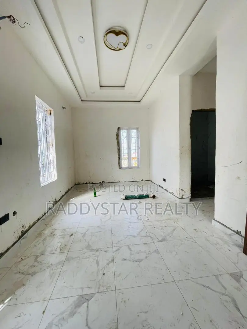 5bdrm Duplex in Magodo for sale in Magodo