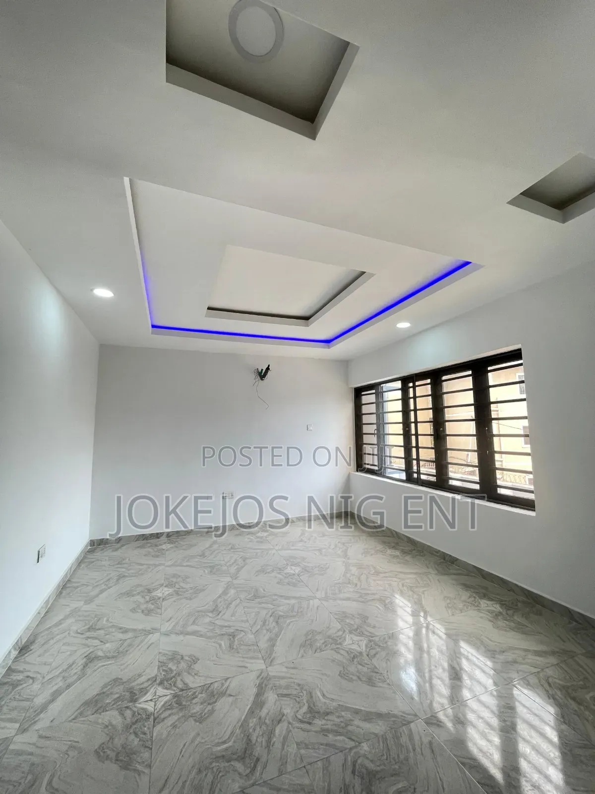 4bdrm Townhouse/Terrace in Ologolo for sale in Ologolo