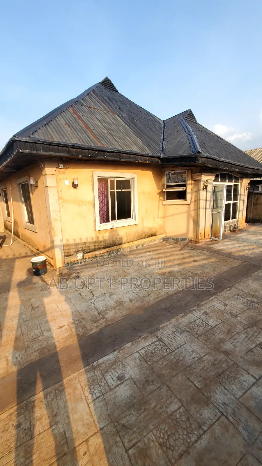 3bdrm Block of Flats in Benin City for sale in Benin City