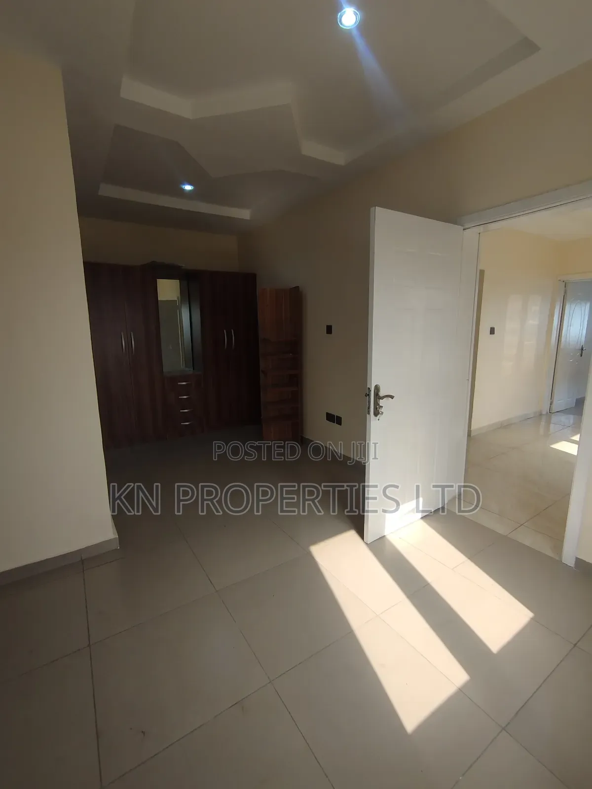 5bdrm Townhouse / Terrace in Gusape Main, Guzape District for rent in Guzape District