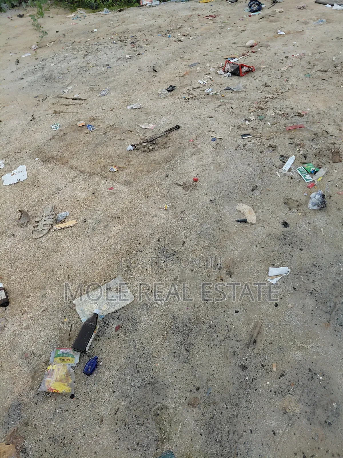900sqm Plot Facing Shasha Akowonjo Major Road in Akowonjo