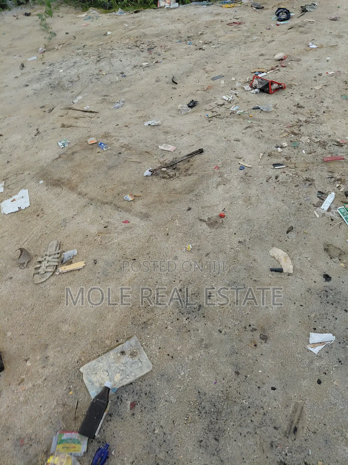 900sqm Plot Facing Shasha Akowonjo Major Road in Akowonjo