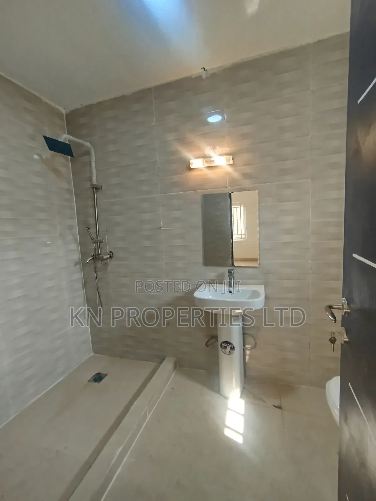 3bdrm Block of Flats in Gusape, Guzape District for rent in Guzape District