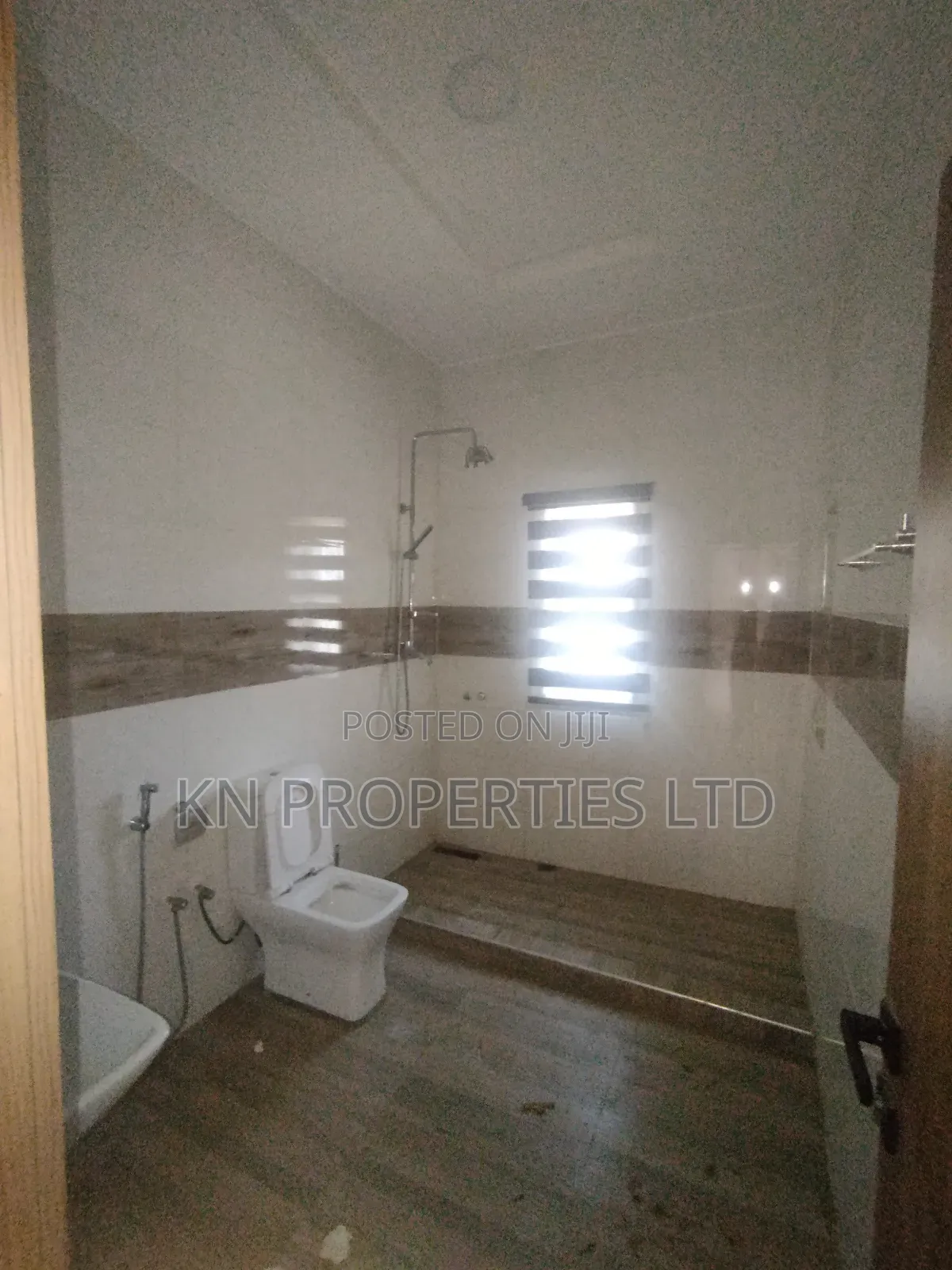 5bdrm Duplex in Gusape Main, Guzape District for rent in Guzape District