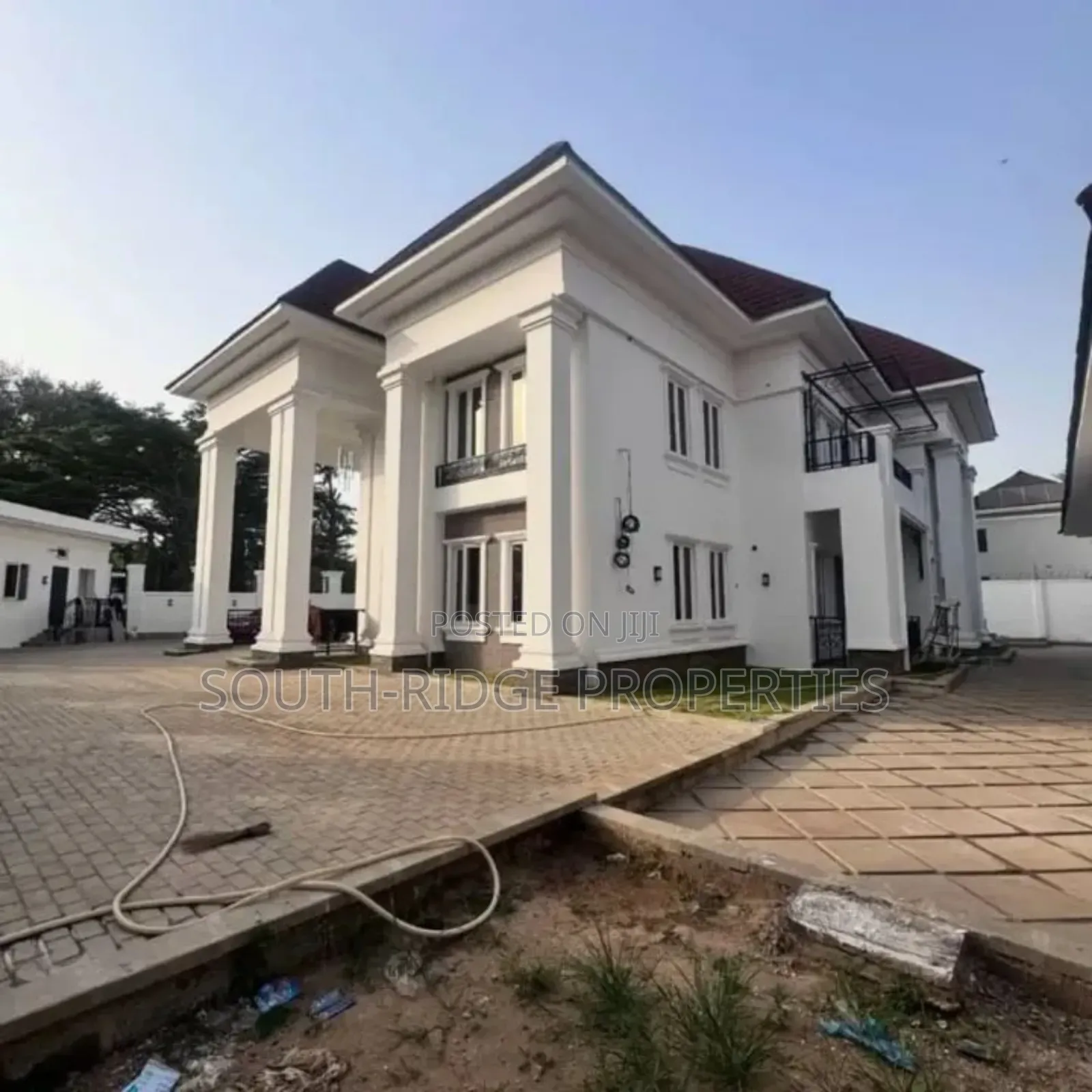 12bdrm Duplex in Jabi for sale in Jabi
