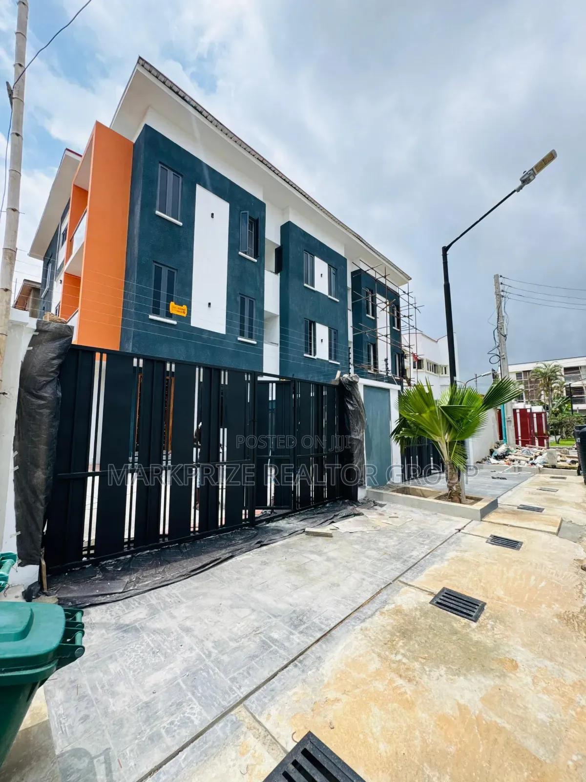 4bdrm Duplex in Ogudu GRA for sale in Ogudu GRA