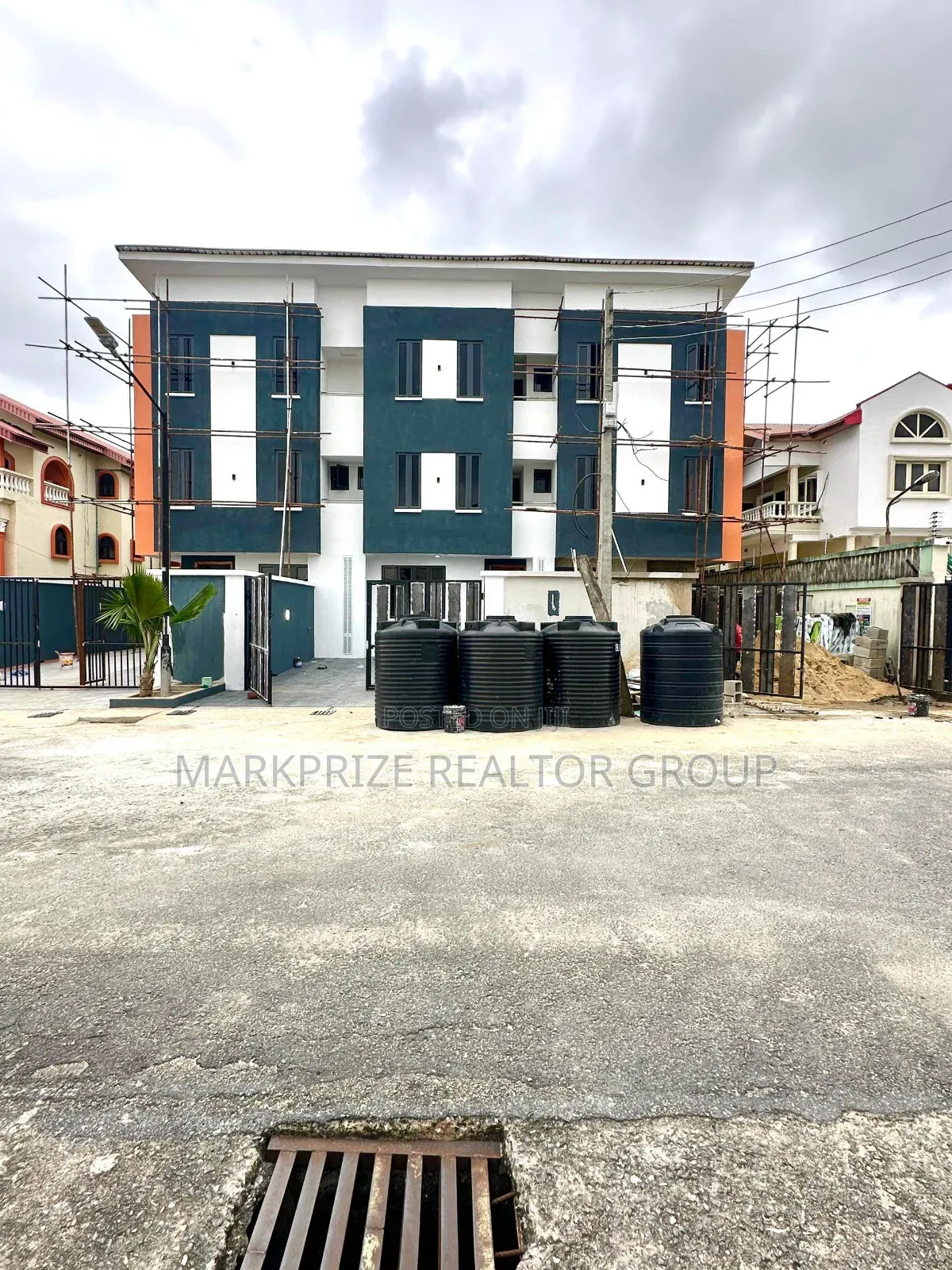 4bdrm Duplex in Ogudu GRA for sale in Ogudu GRA