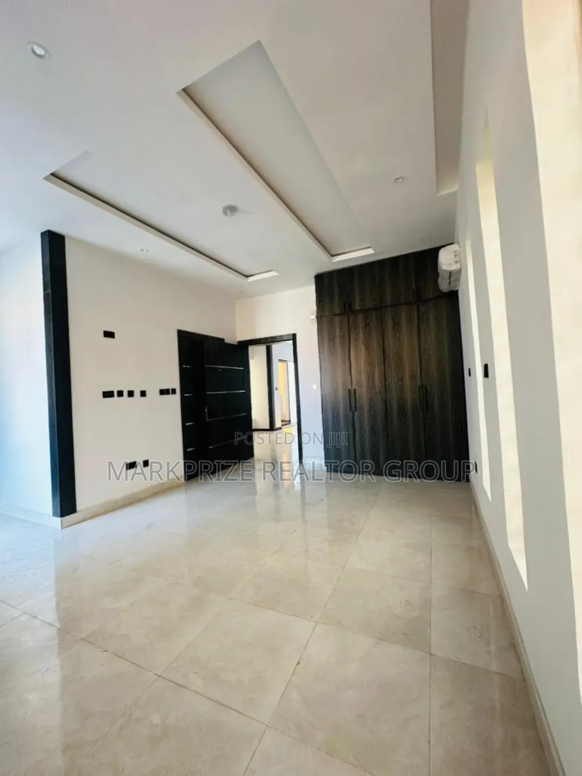 7bdrm Duplex in Magodo for sale in Magodo