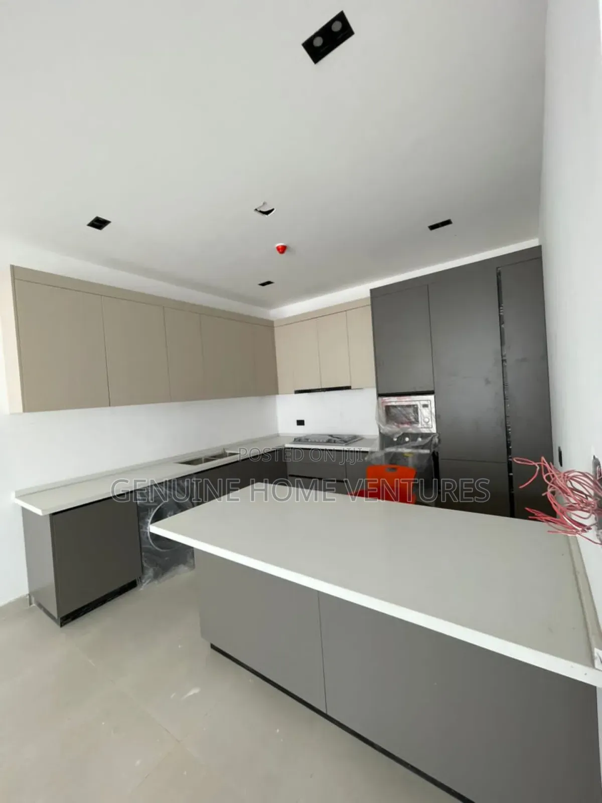 3bdrm Apartment in Lekki Phase 1 for sale in Lekki Phase 1