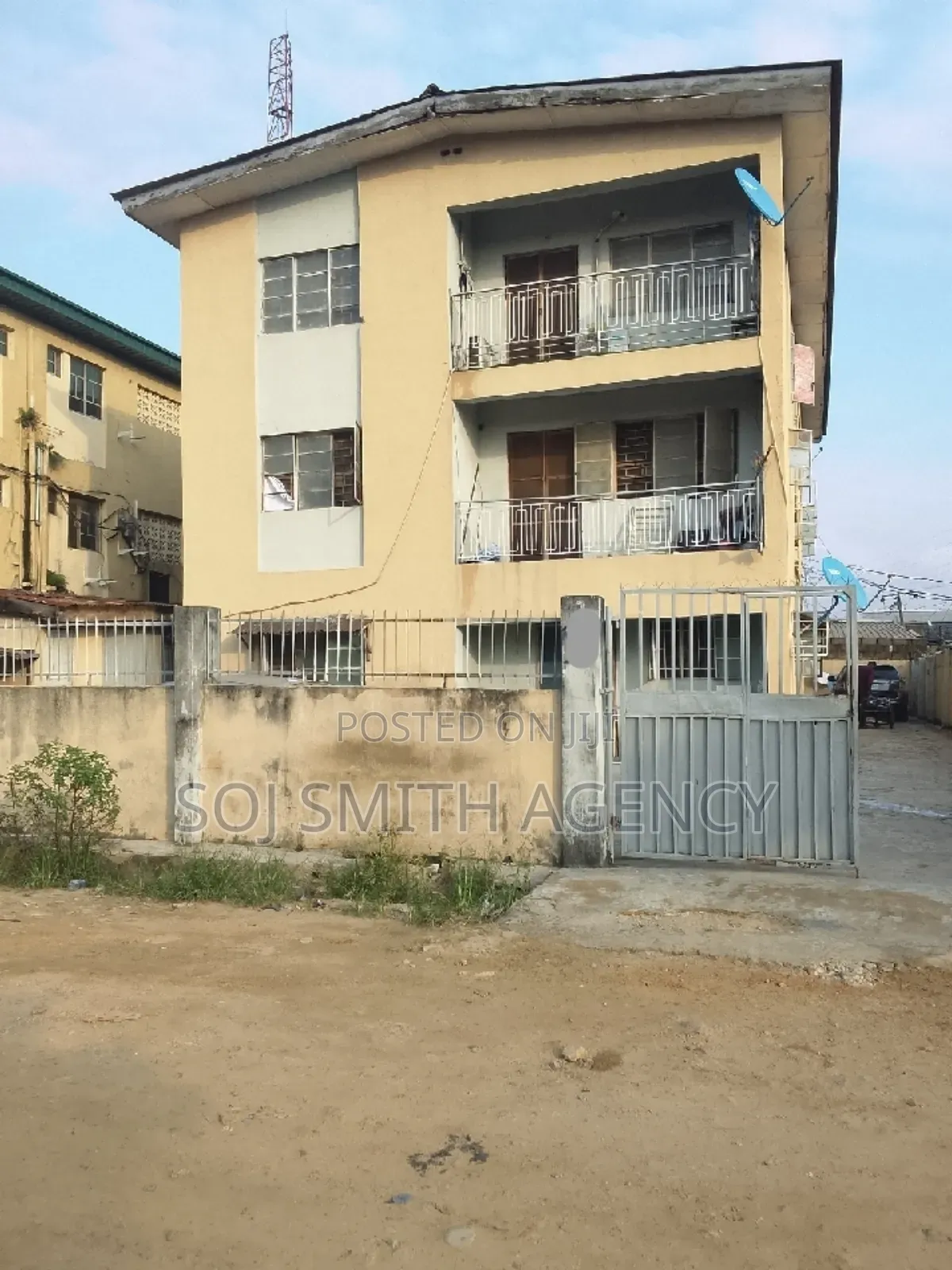 Furnished 3bdrm Block of Flats in Soluyi for sale in Soluyi
