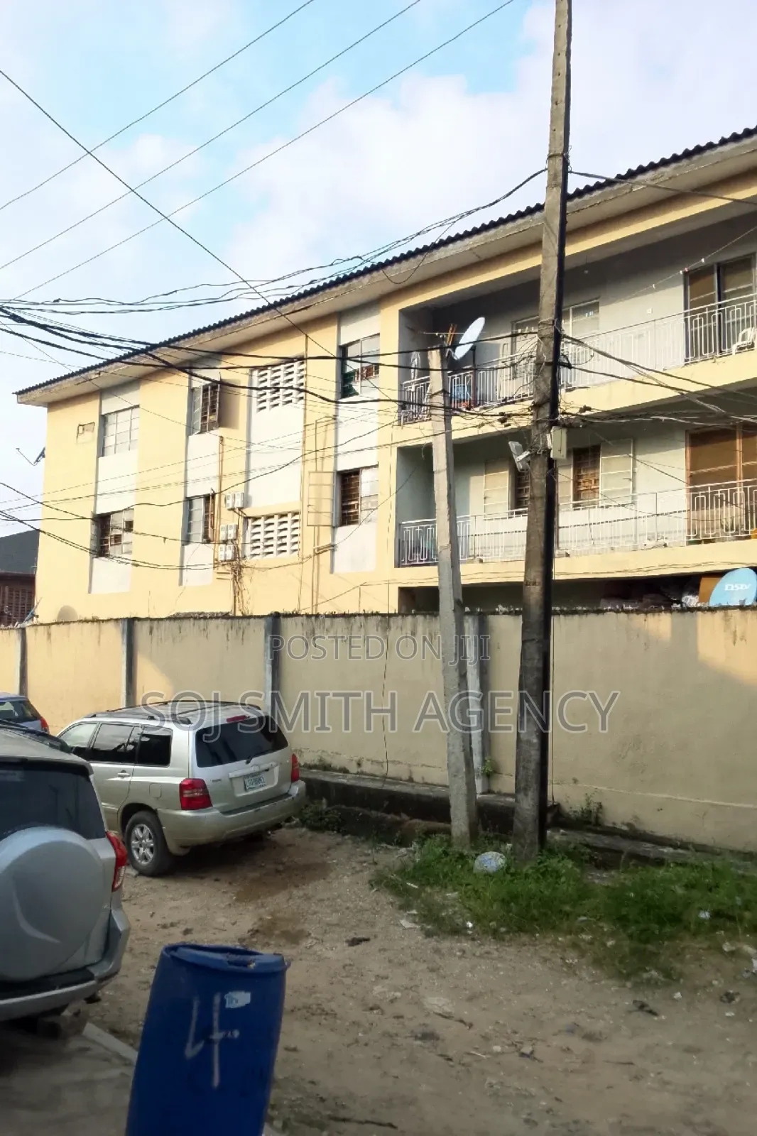 Furnished 3bdrm Block of Flats in Soluyi for sale in Soluyi