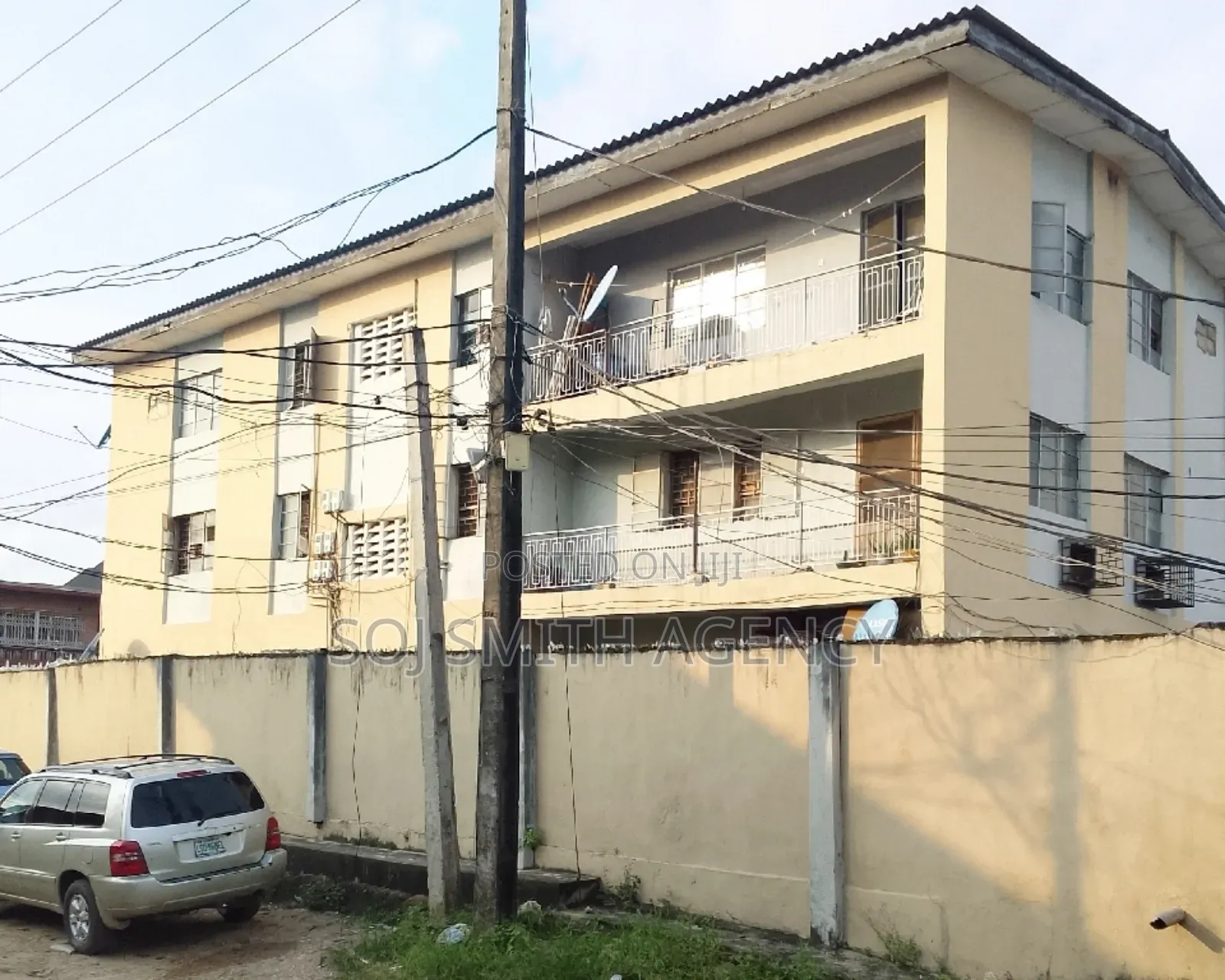 Furnished 3bdrm Block of Flats in Soluyi for sale in Soluyi