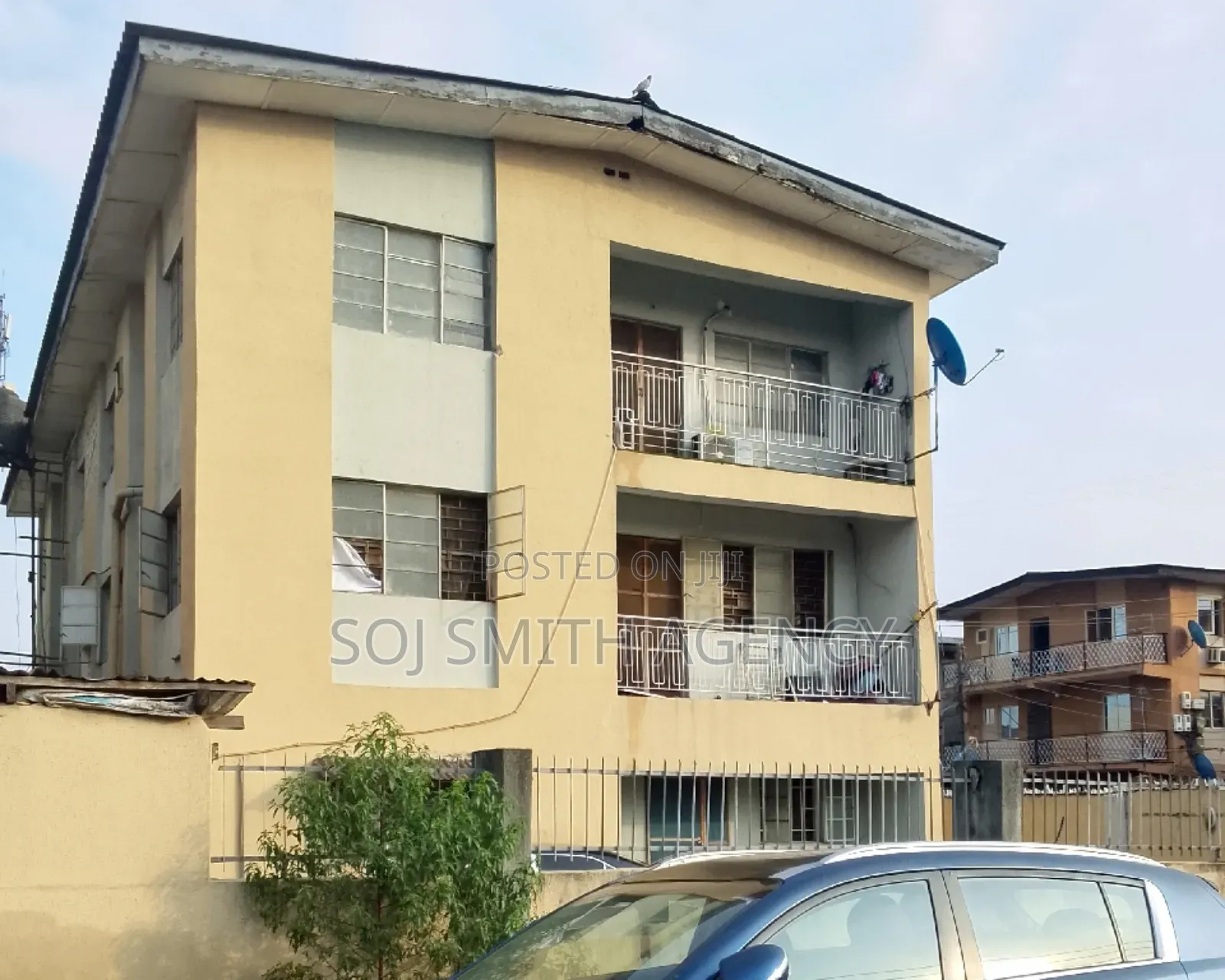 Furnished 3bdrm Block of Flats in Soluyi for sale in Soluyi