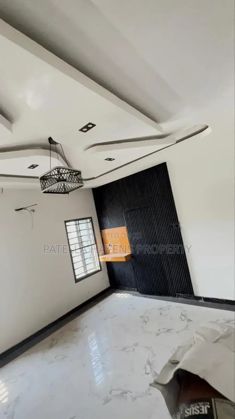 8bdrm Duplex in Wuye for sale in Wuye