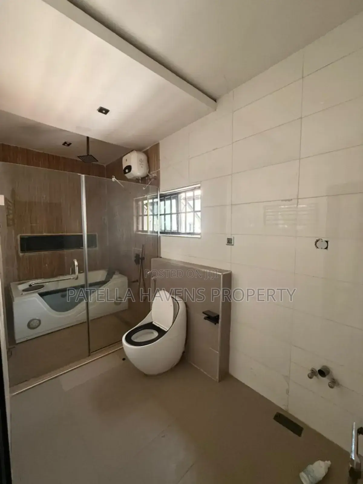 8bdrm Duplex in Wuye for sale in Wuye