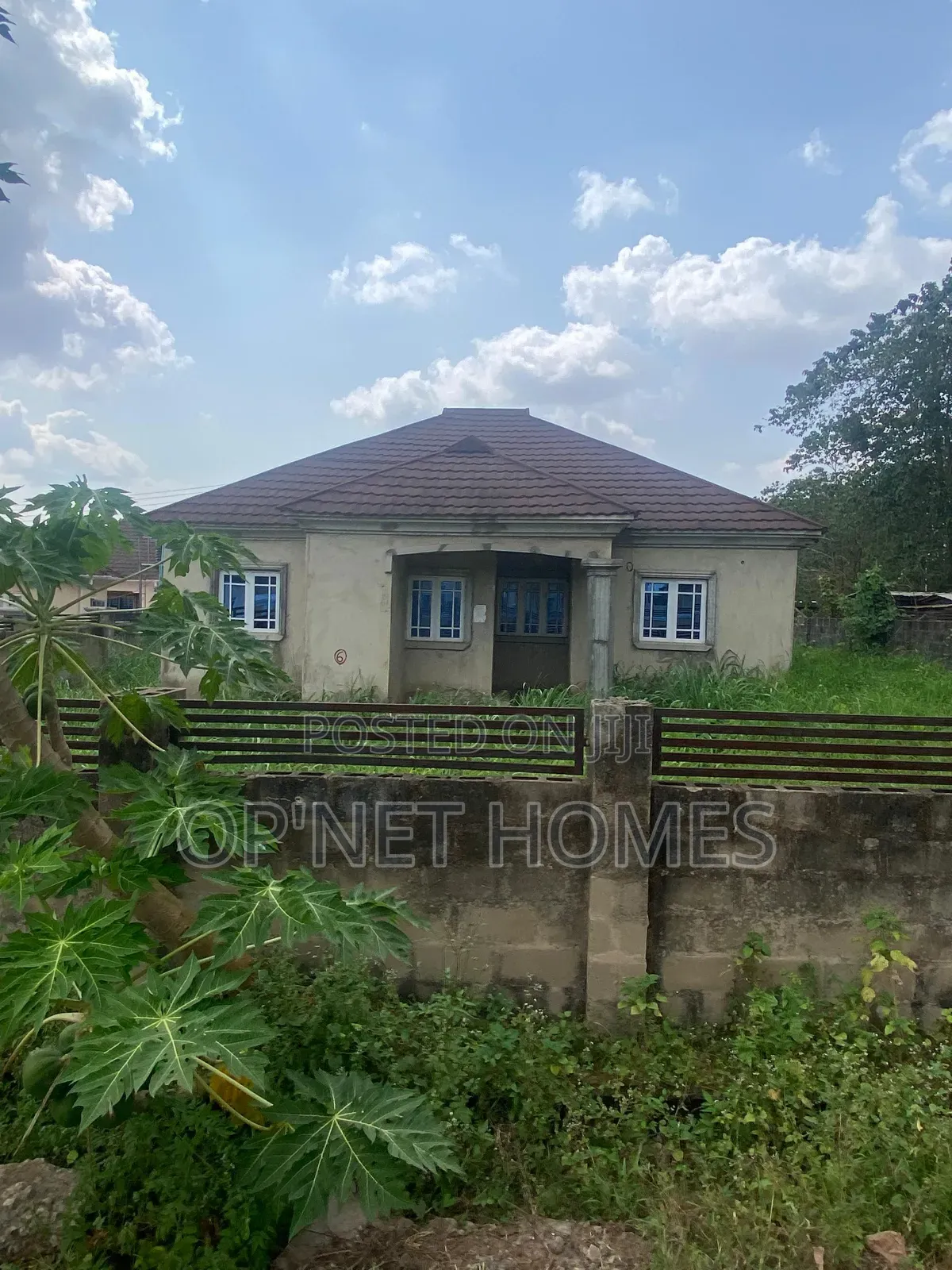 3bdrm Bungalow in Akure for sale in Akure
