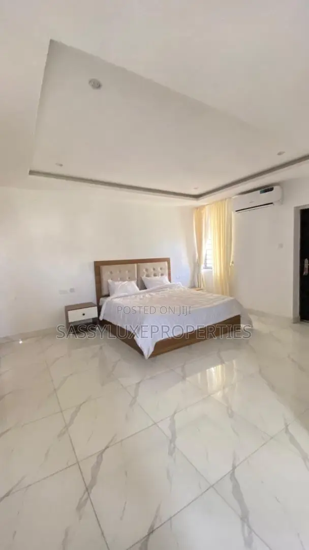 Furnished 4bdrm Townhouse/Terrace in Ikate Lekki for Sale in Lekki