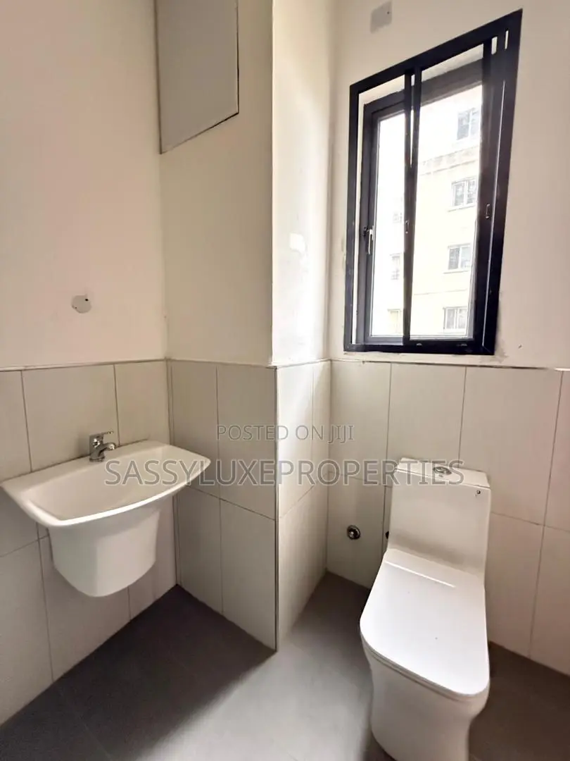 Furnished Studio Apartment in Ikate Lekki for sale in Lekki