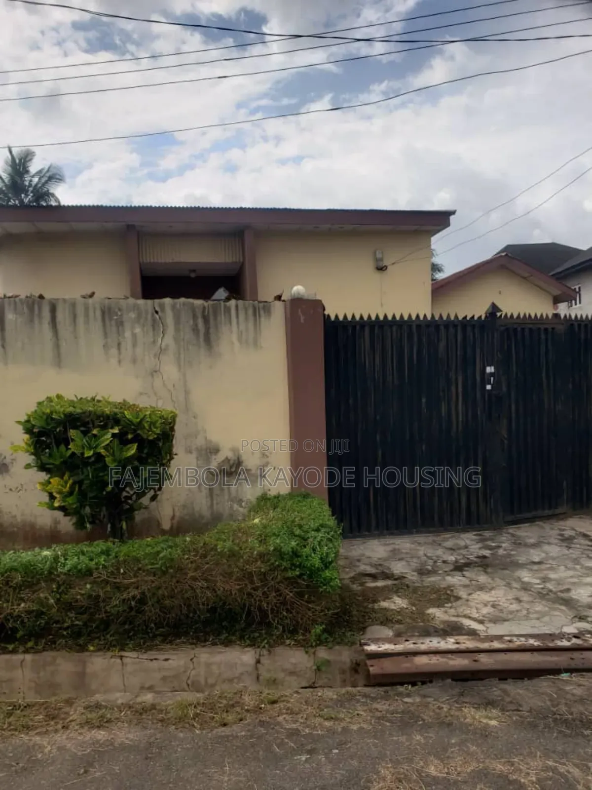 4bdrm Bungalow in Pdcos Estate, Akobo for sale in Akobo